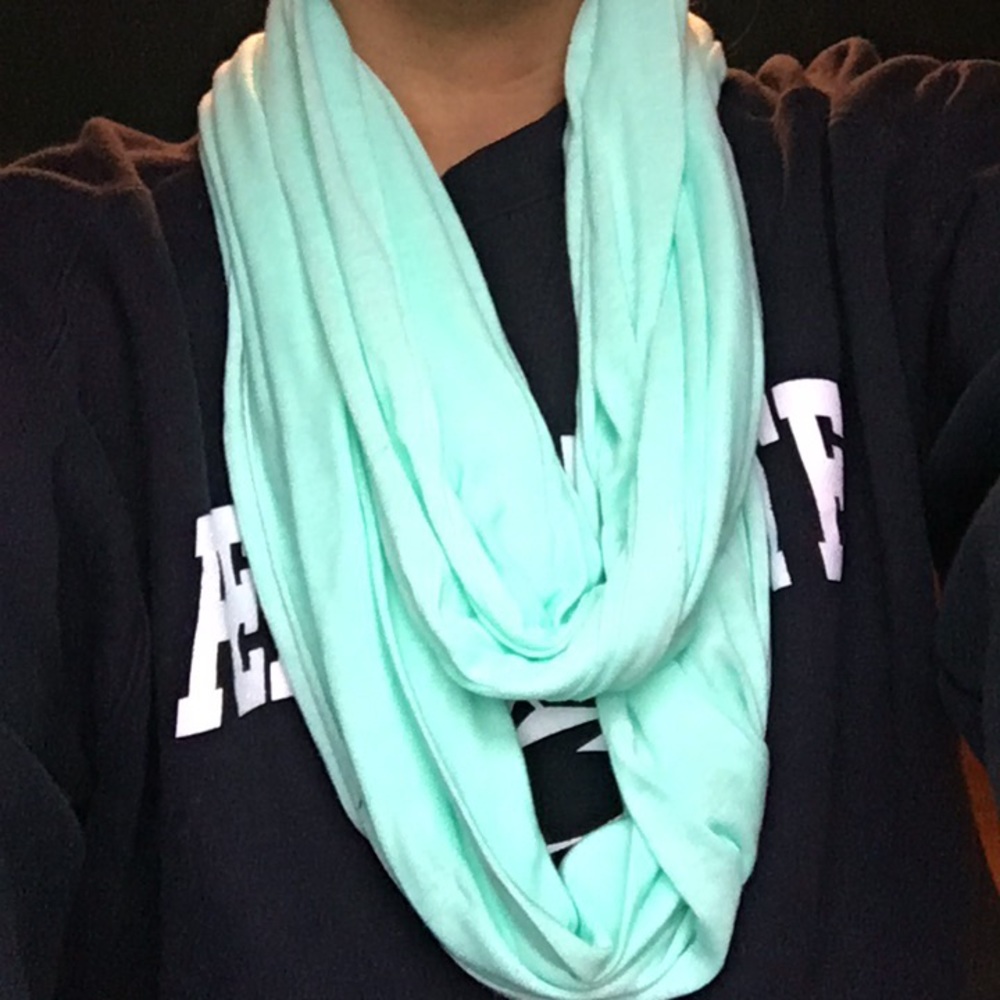 Teal infinity scarf